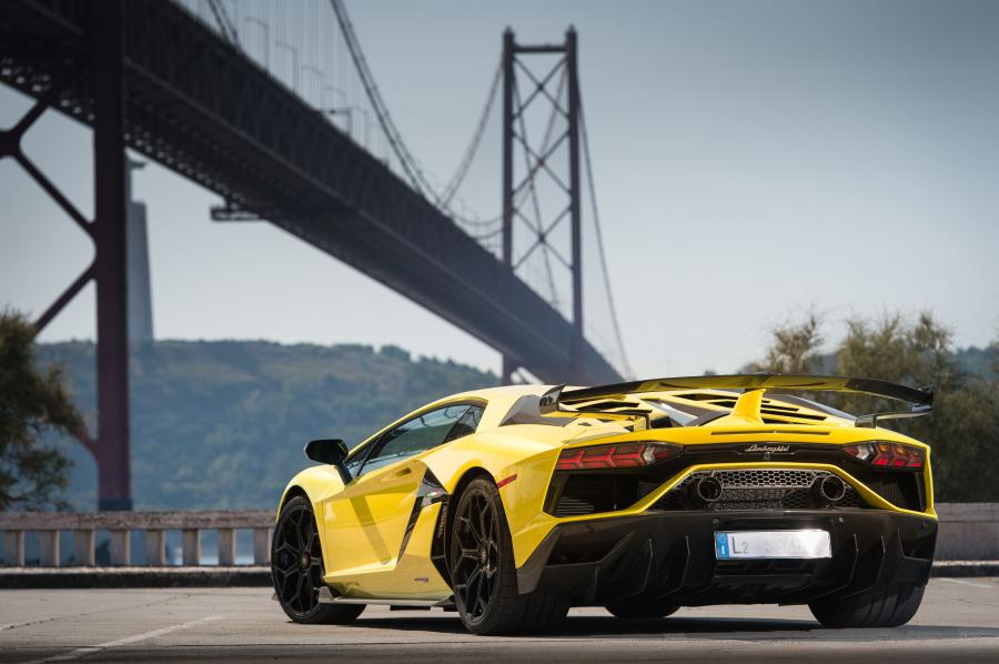  Lamborghini Aventador SVJ 2018 года  (NA) (фото 7 из 23)